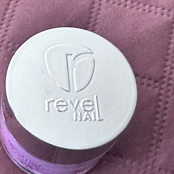 Revel Nail Elderberry DIP POWDER 0.5 oz - Picture 4 of 7
